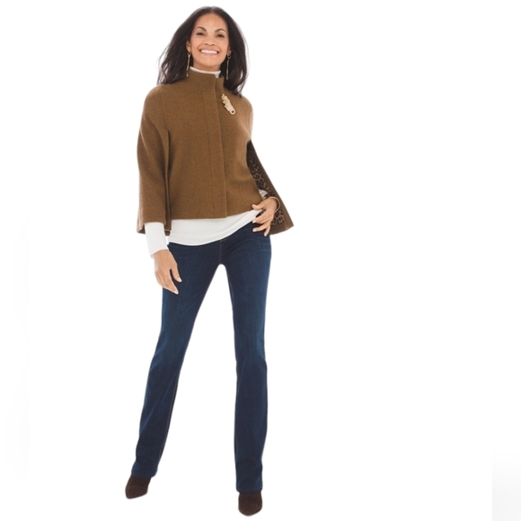 Chico's Inner Beauty Cape 100% Wool Size 1 Leopard Lining Hidden Button Front - Picture 7 of 14